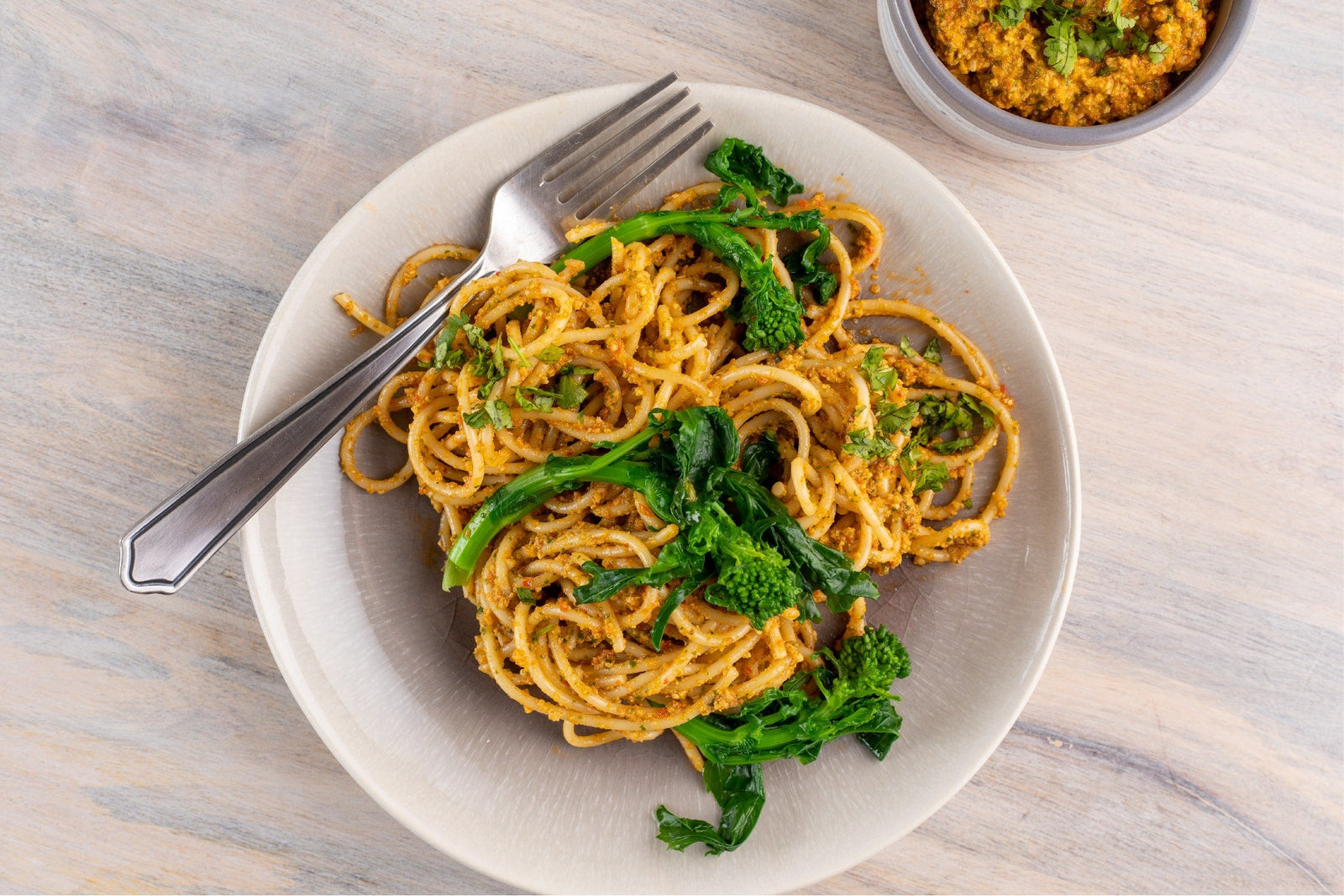 Spaghetti with Roasted Pepper Pesto